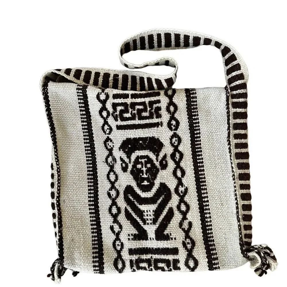 Wool llama Ecuador artisan crossbody purse